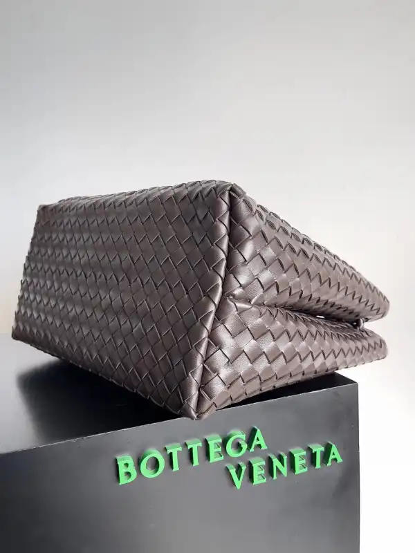 Cheap BOTTEGA VENETA  ANDIAMO-25 32 45CM 0131