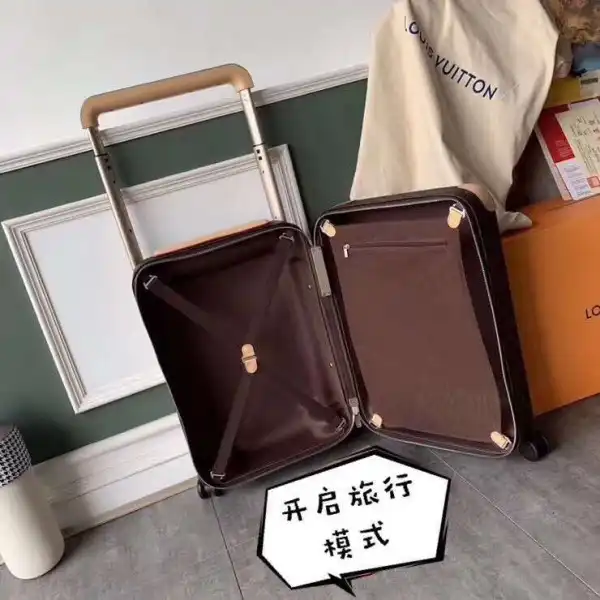 Cheap Louis Vuitton HORIZON 55 0126