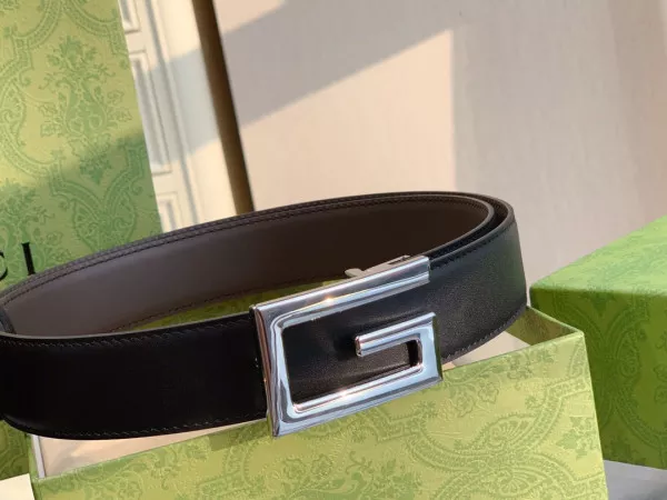 Cheap GUCCI Reversible belt with Square G buckle 0119