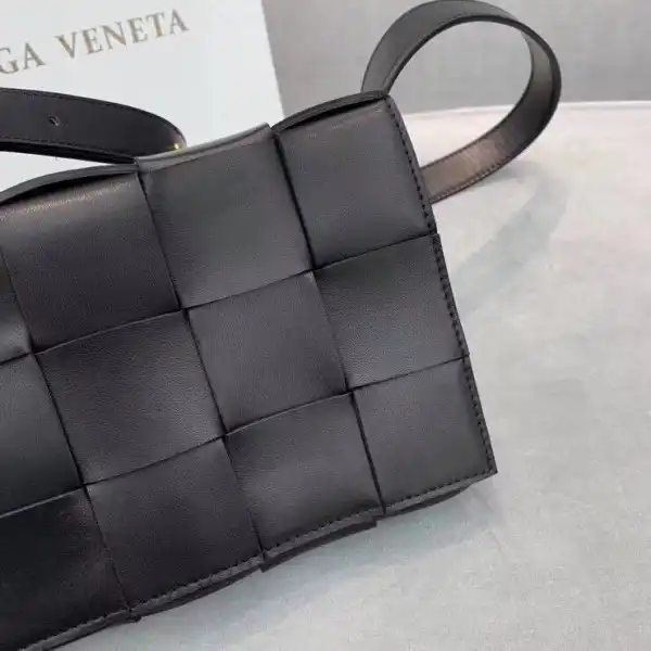 Cheap BOTTEGA VENETA CASSETTE 0131