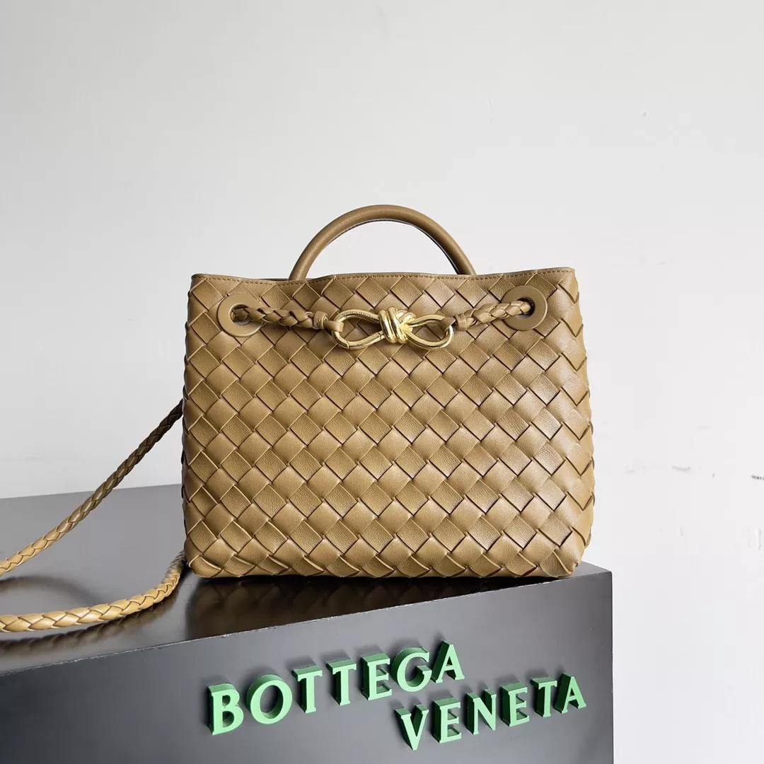 Cheap BOTTEGA VENETA SMALL ANDIAMO-25*22*10.5cm 0112