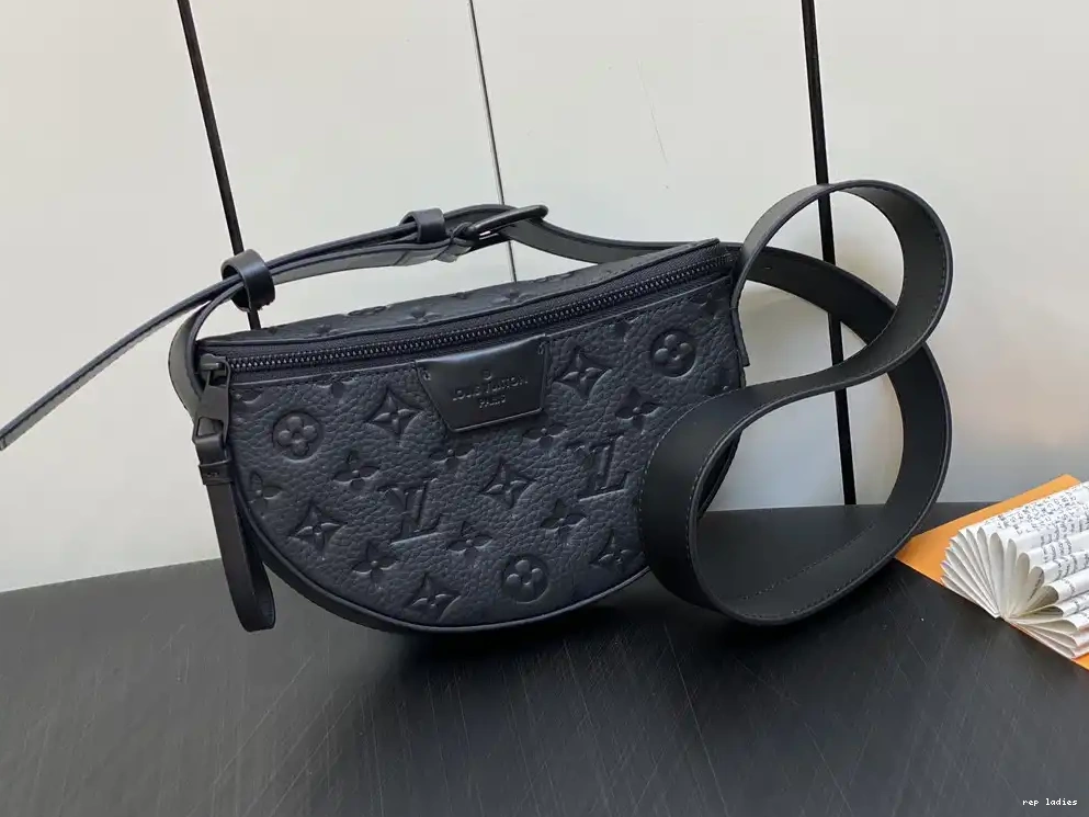 Cheap VUITTON LOUIS Crossbody Moon 0225