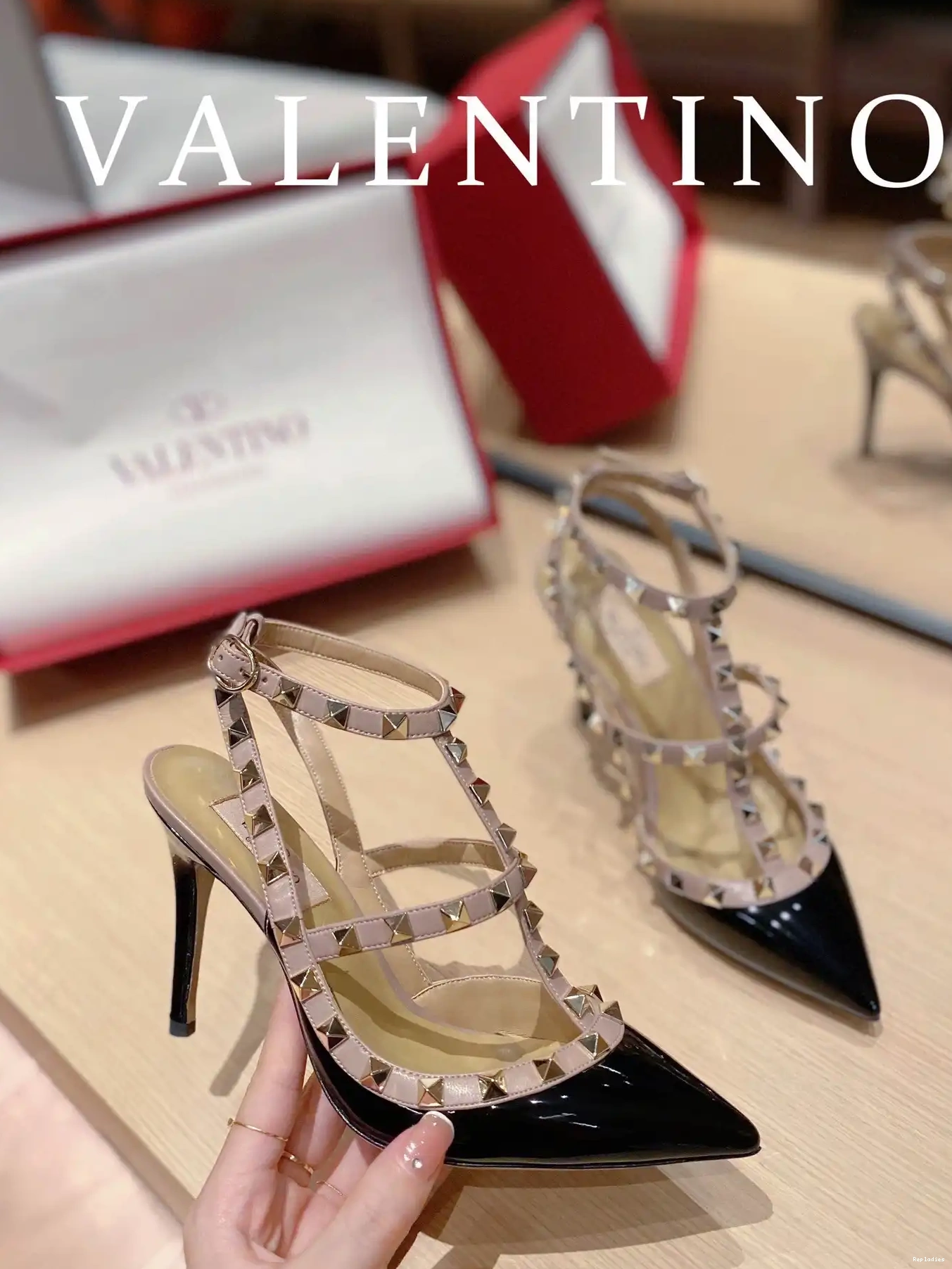 Cheap VALENTINO SANDAL ROCKSTUD 0213