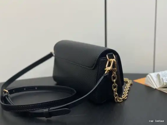 Cheap VUITTON TWIST-19*10.5*6.5cm LOUIS 0218