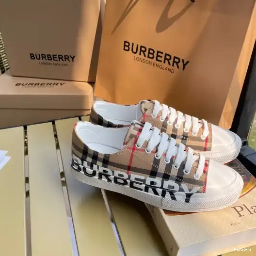 Cheap Sneaker Burberry Vintage 0210