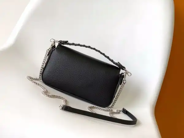 Cheap FENDI BAGUETTE-20*5*13CM 0201