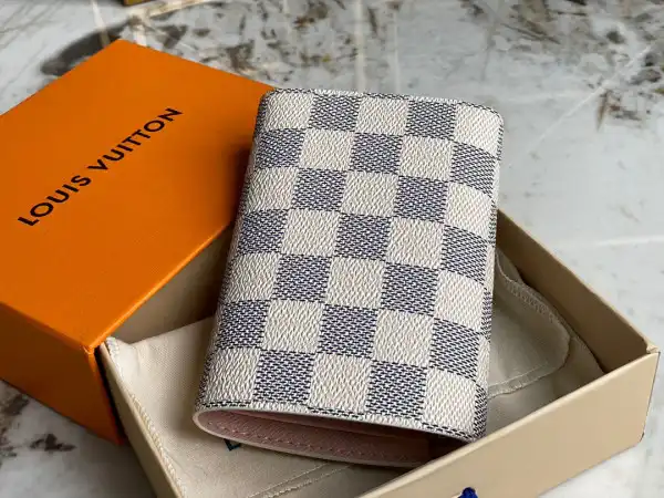 Cheap Louis Vuitton VICTORINE Wallet 0206