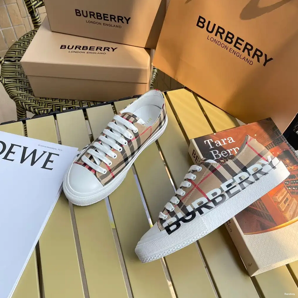 Cheap Sneaker Burberry Vintage 0210