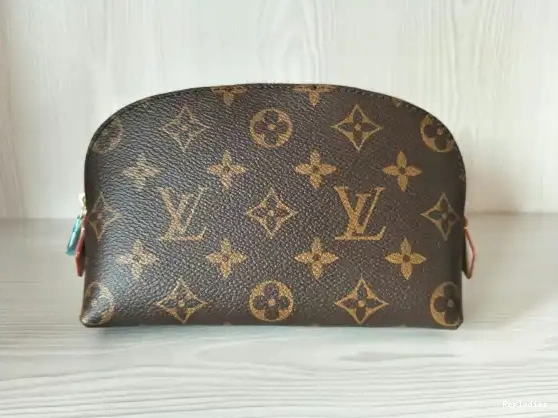 Cheap VUITTON POUCH LOUIS COSMETIC 0226