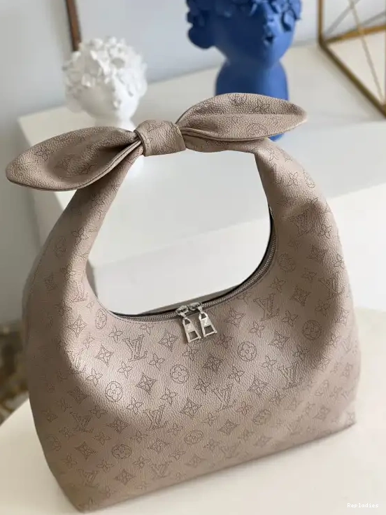 Cheap VUITTON LOUIS KNOT WHY 0218