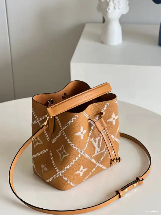 Cheap BB LOUIS VUITTON NÉONOÉ 0226