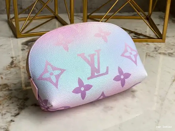 Cheap COSMETIC POUCH Vuitton Louis 0215