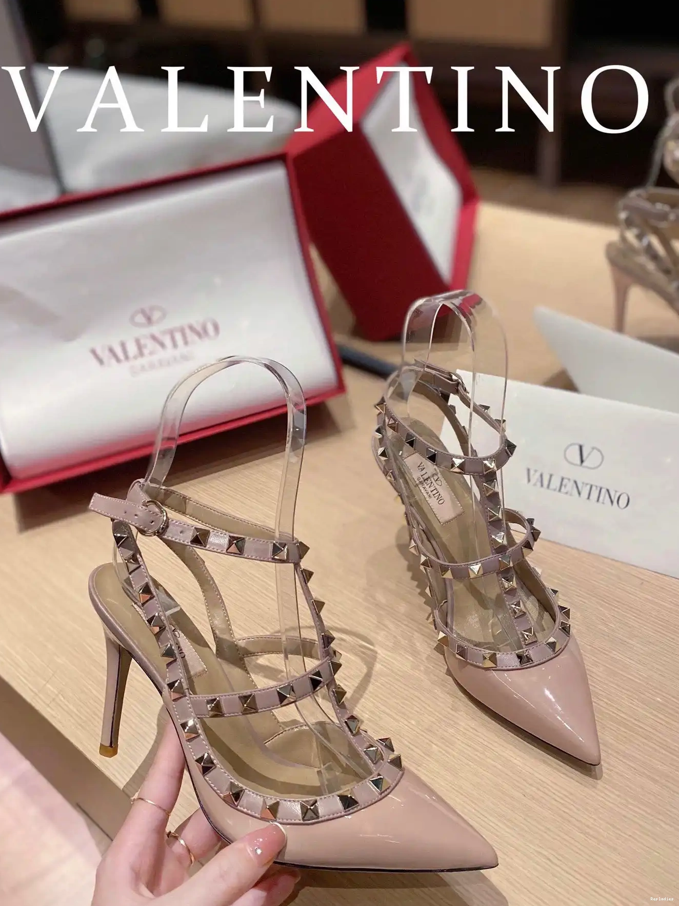 Cheap VALENTINO ROCKSTUD SANDAL 0207