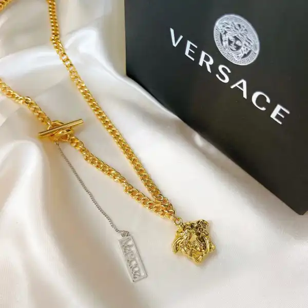 Cheap VERSACE NECKLACE 0204