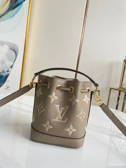 Cheap VUITTON NANO NOÉ LOUIS 0218