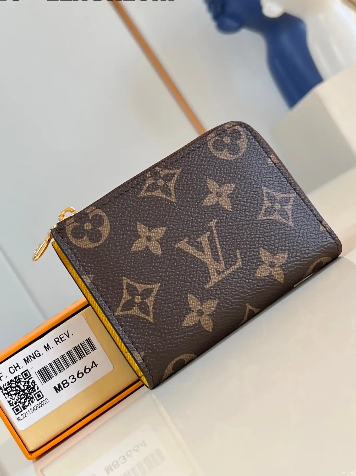 Cheap Louis Vuitton Wallet-11*8.5*1.5CM Noa Compact 0218