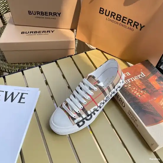 Cheap Sneaker Burberry Vintage 0210