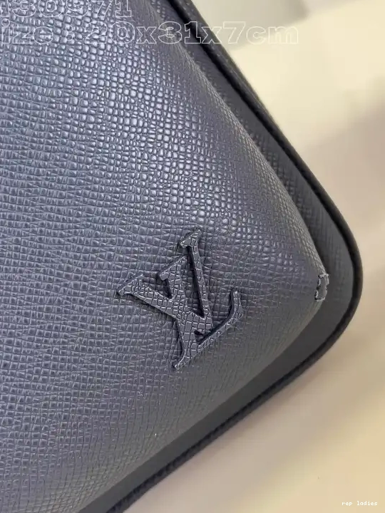 Cheap LOUIS VUITTON Slingbag NM Avenue 0225