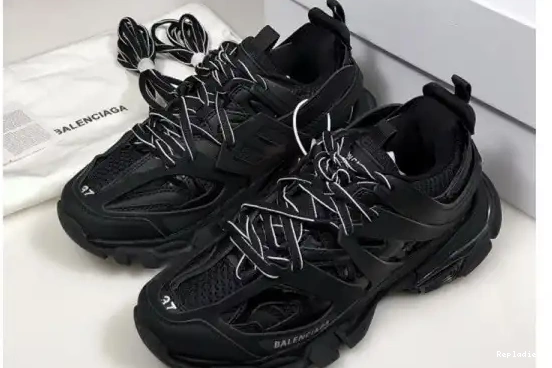 Cheap 'TRIPLE 1000 TRAINER TRACK 542436 BLACK' W1GB BALENCIAGA 0213