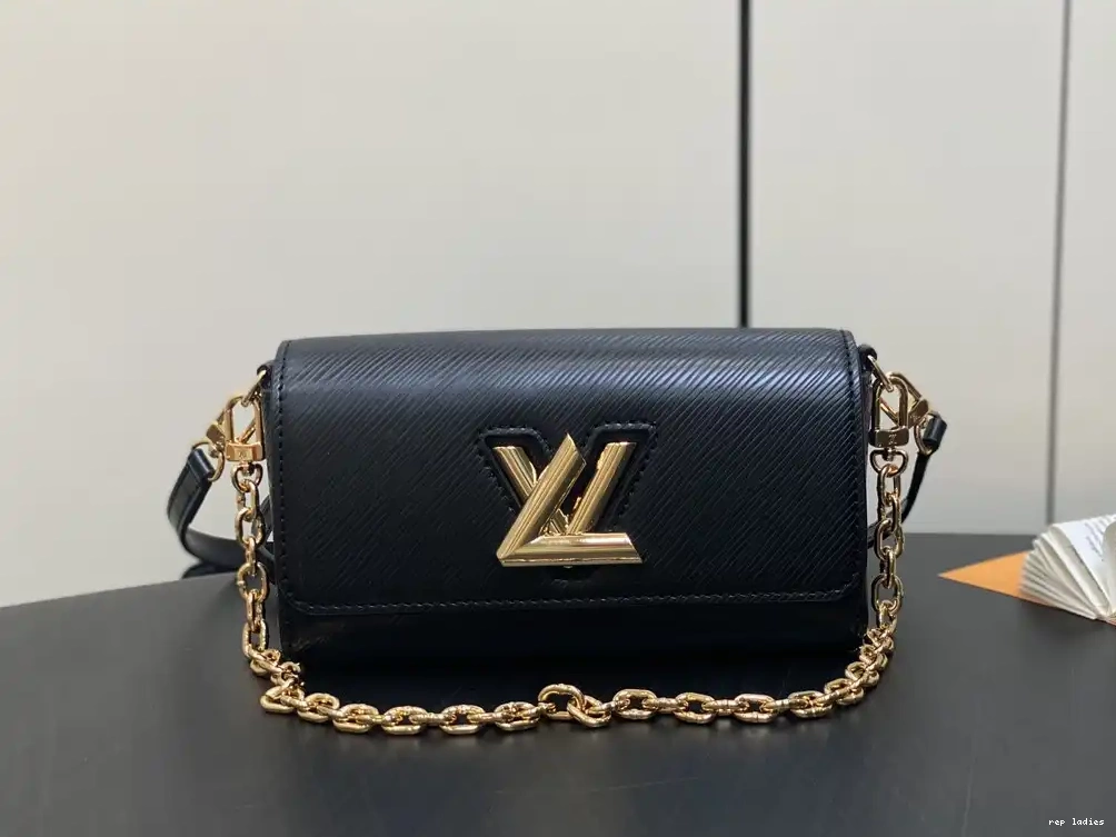 Cheap VUITTON TWIST-19*10.5*6.5cm LOUIS 0218