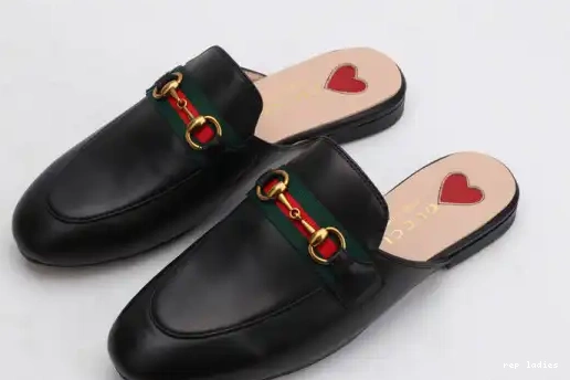 Cheap Princetown leather slipper GUCCI 0210