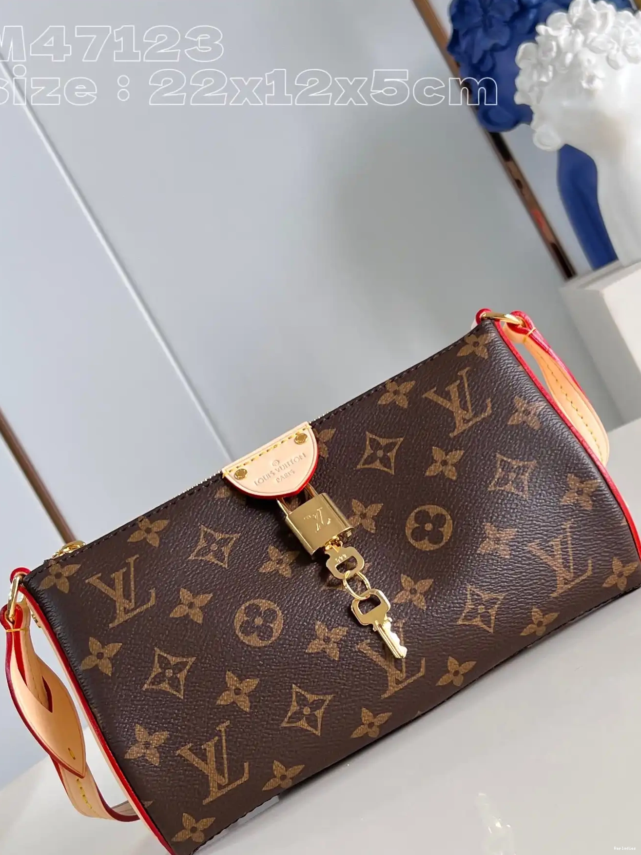 Cheap VUITTON LOUIS x5.5CM Tirette - Pochette 22 12 x 0217