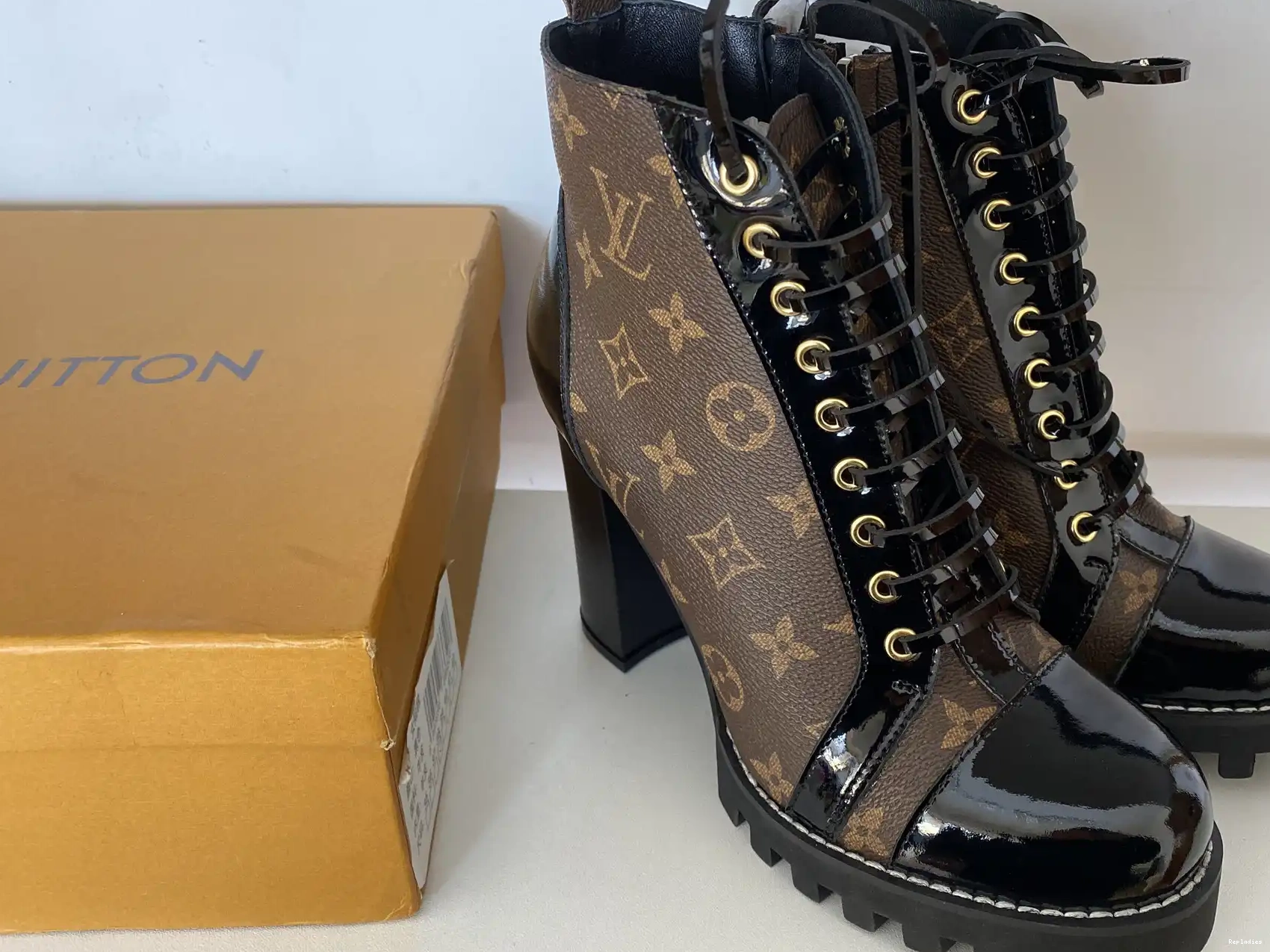 Cheap BOOTS LOUIS VUITTON 0210