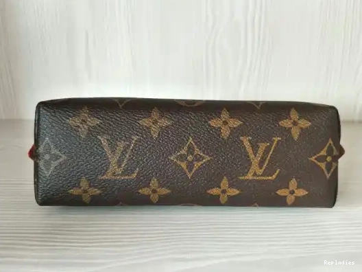 Cheap VUITTON POUCH LOUIS COSMETIC 0226