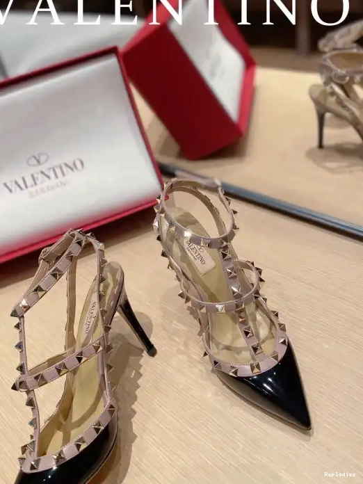 Cheap VALENTINO SANDAL ROCKSTUD 0213