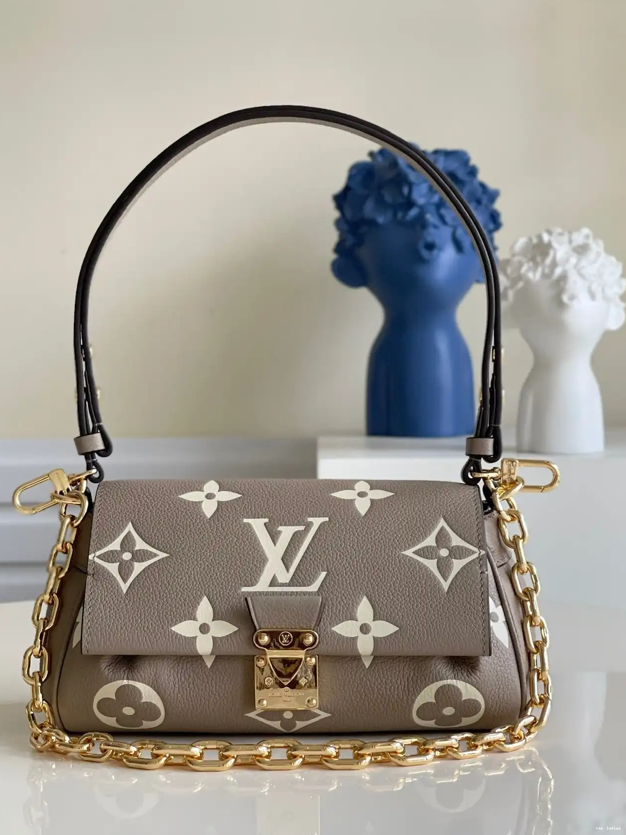 Cheap VUITTON FAVORITE LOUIS 0218