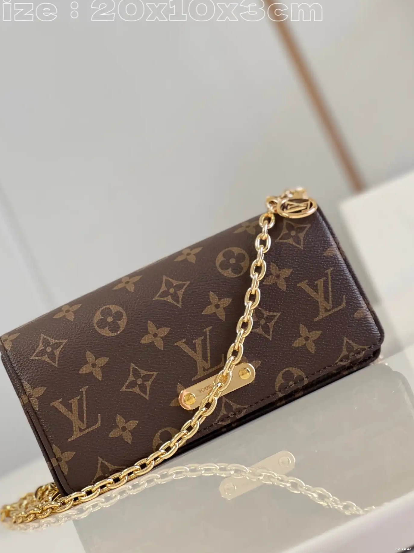 Cheap On Wallet LOUIS Lily Chain VUITTON 0221