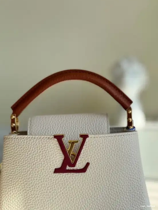 Cheap LOUIS MINI VUITTON CAPUCINES 0220