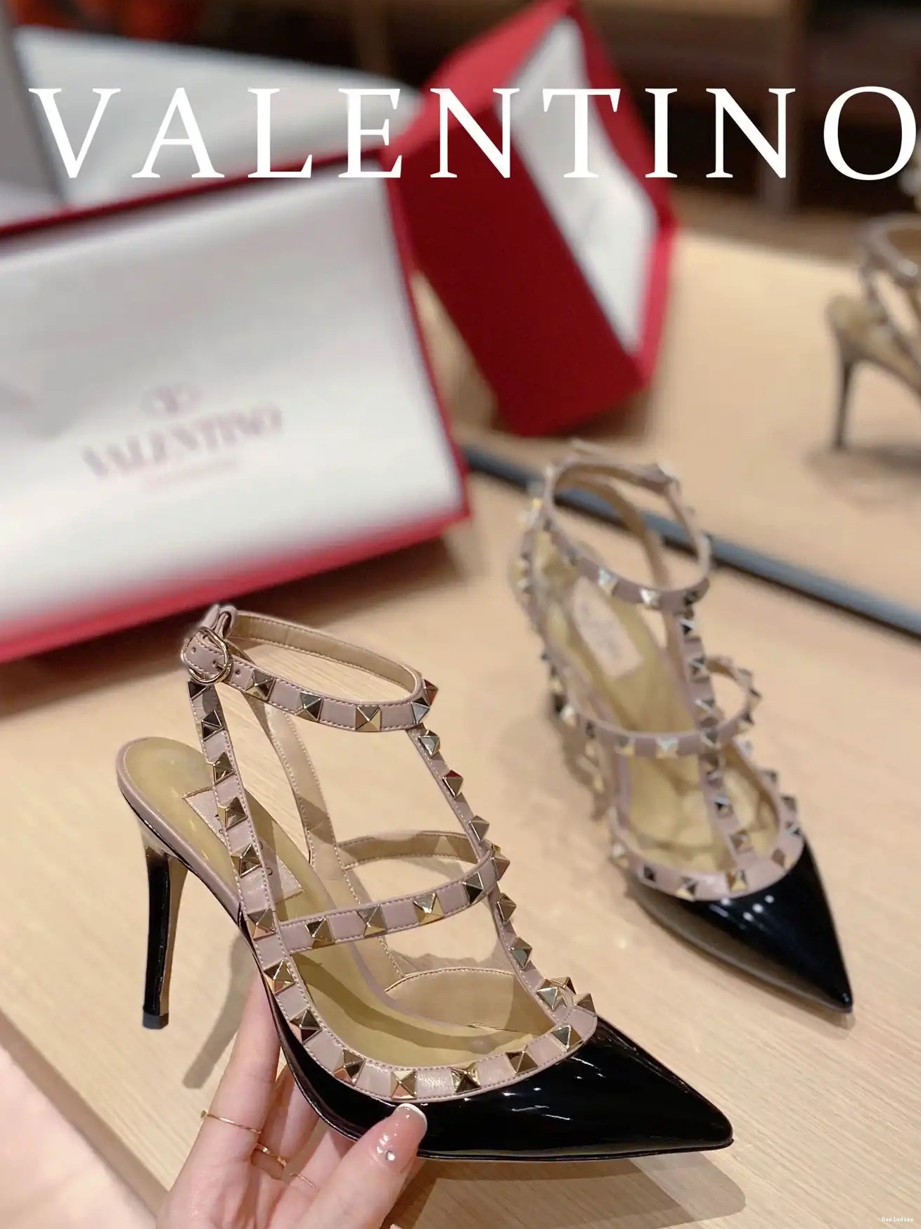 Cheap VALENTINO SANDAL ROCKSTUD 0213