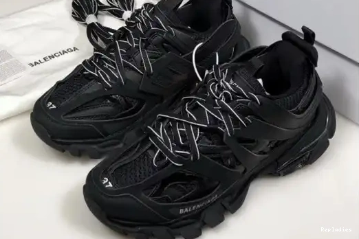 Cheap 'TRIPLE 1000 TRAINER TRACK 542436 BLACK' W1GB BALENCIAGA 0213