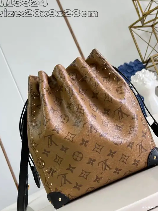 Cheap Trunk Vuitton Noé PM Louis 0226