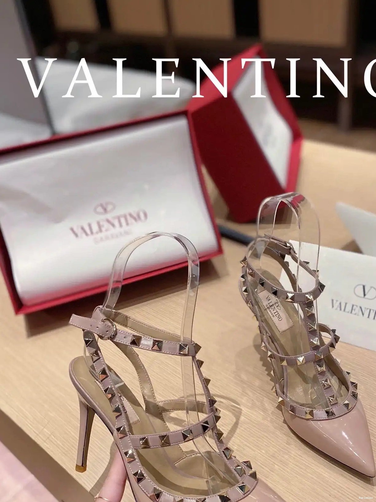 Cheap VALENTINO ROCKSTUD SANDAL 0207