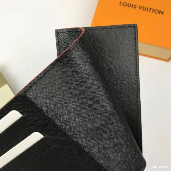 Cheap COVER PASSPORT Louis Vuitton 0305